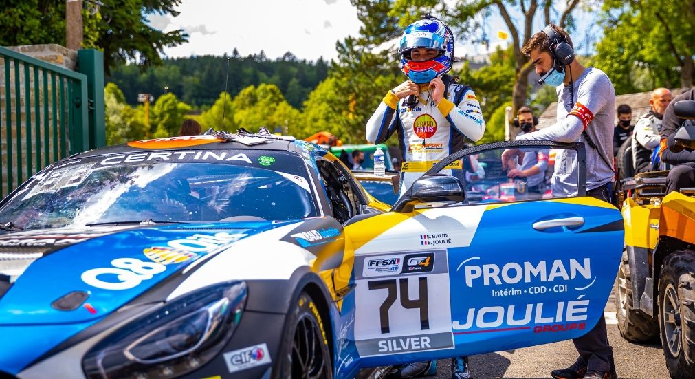 voiture-championnat-gt4inside